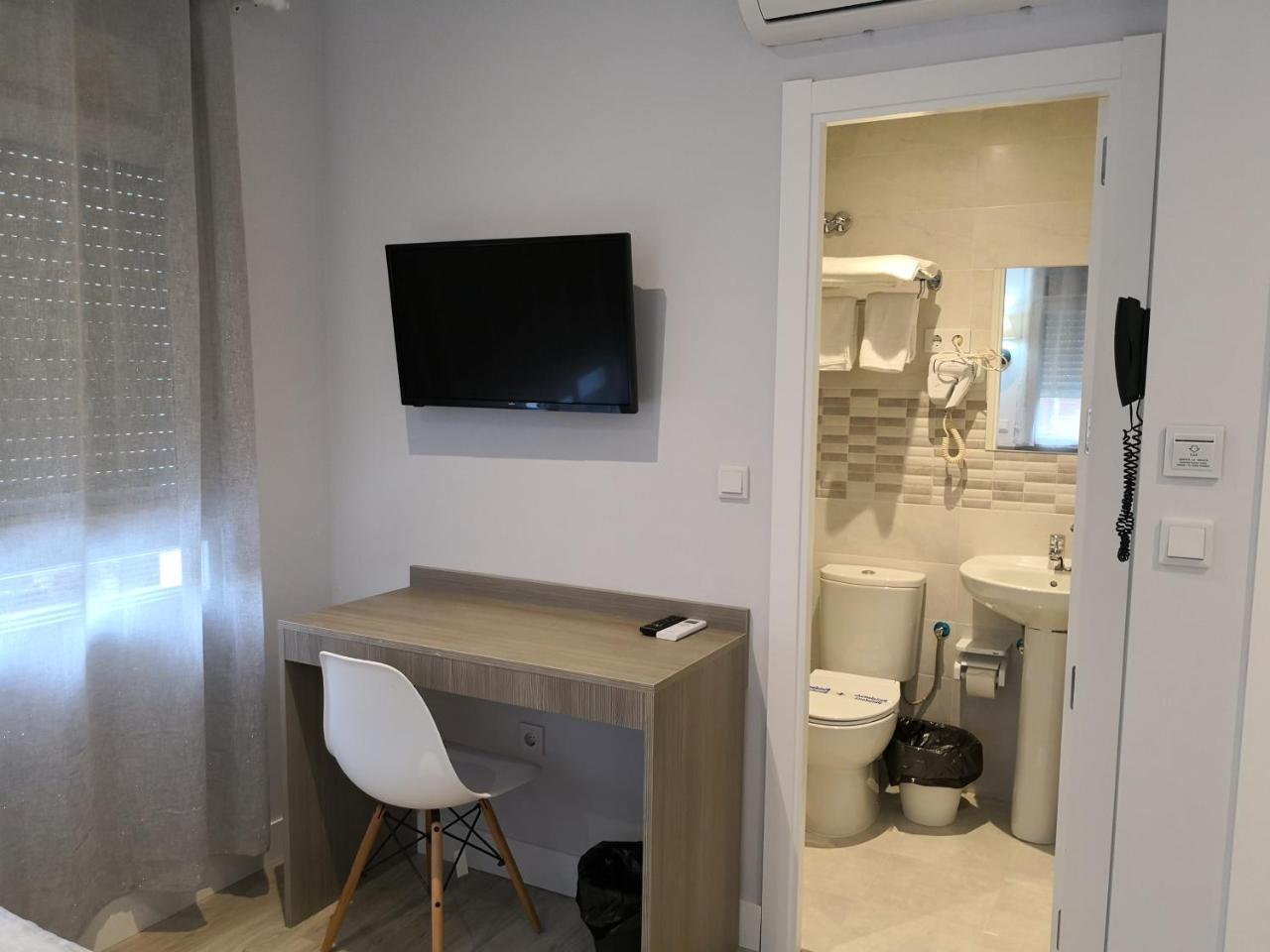 Golden Alcala Hotel Madrid Ngoại thất bức ảnh